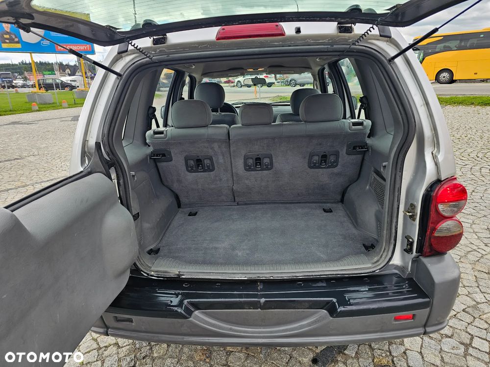 Jeep Cherokee 2.8 CRD Sport - 22