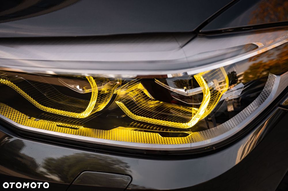 BMW Seria 5 530e iPerformance xDrive Luxury Line sport - 31