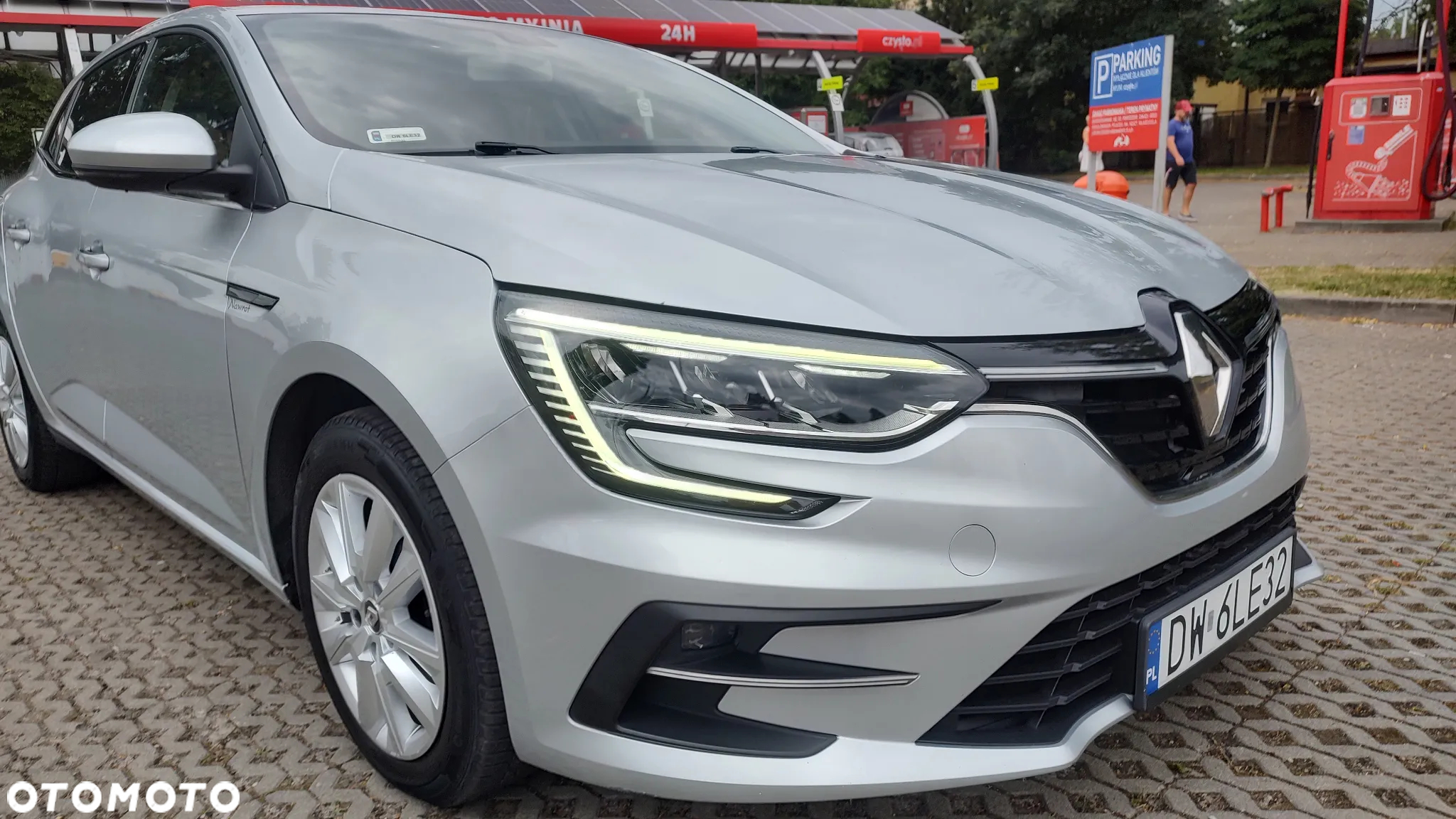 Renault Megane 1.3 TCe FAP Zen - 16