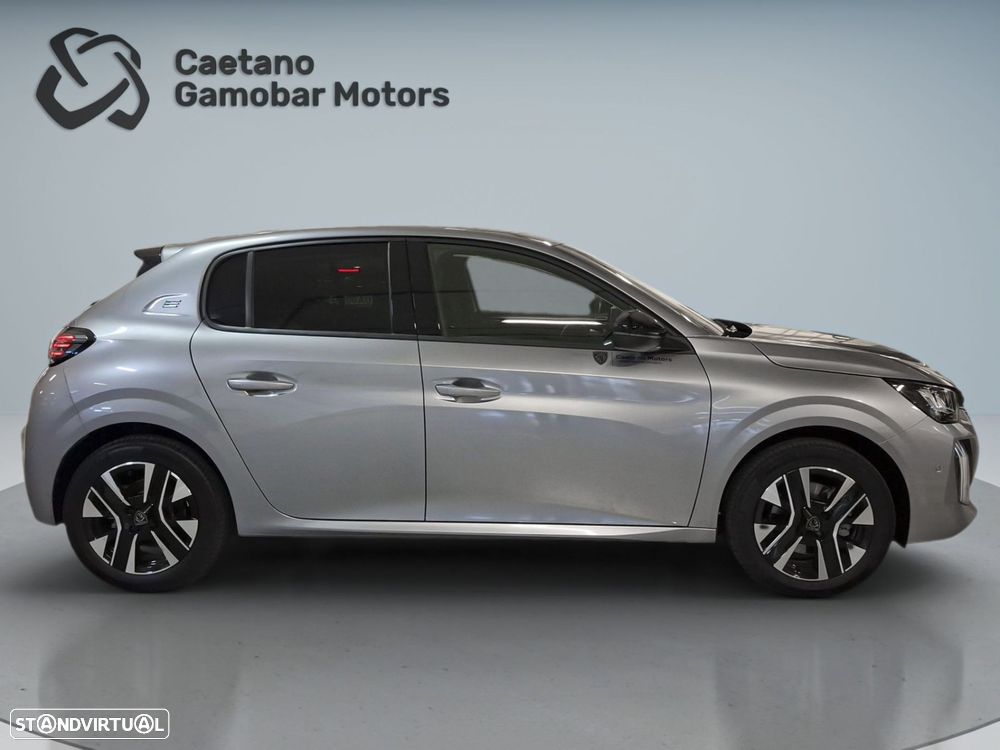 Peugeot e-208 51 kWh Allure — fotografia 9
