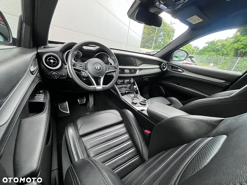 Alfa Romeo Stelvio 2.0 Turbo Executive Q4 - 4