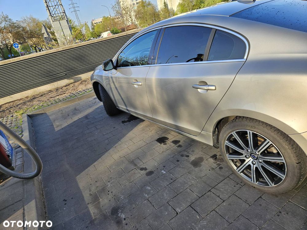 Volvo S60 - 22