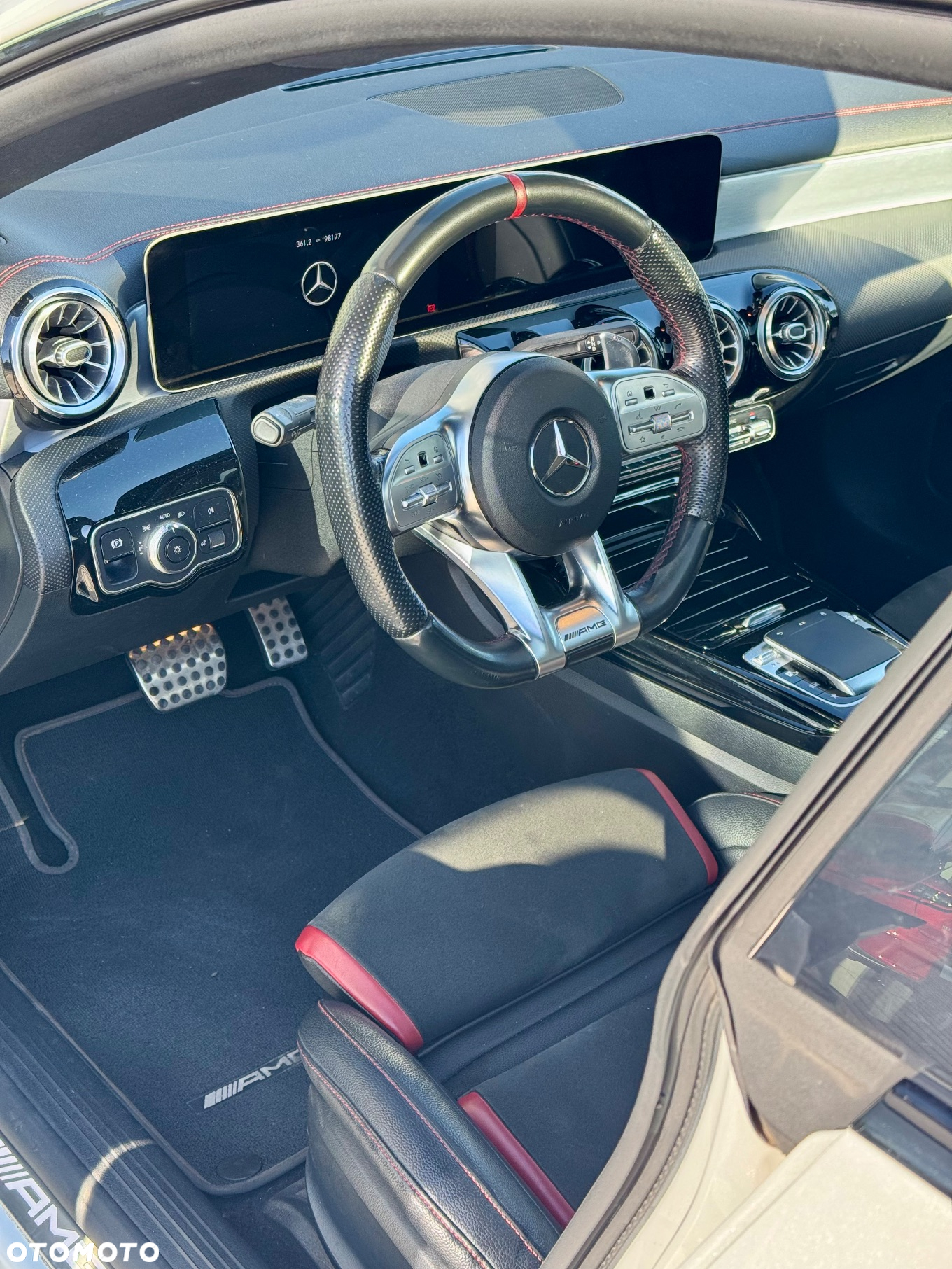 Mercedes-Benz CLA AMG 35 4-Matic 7G-DCT - 15
