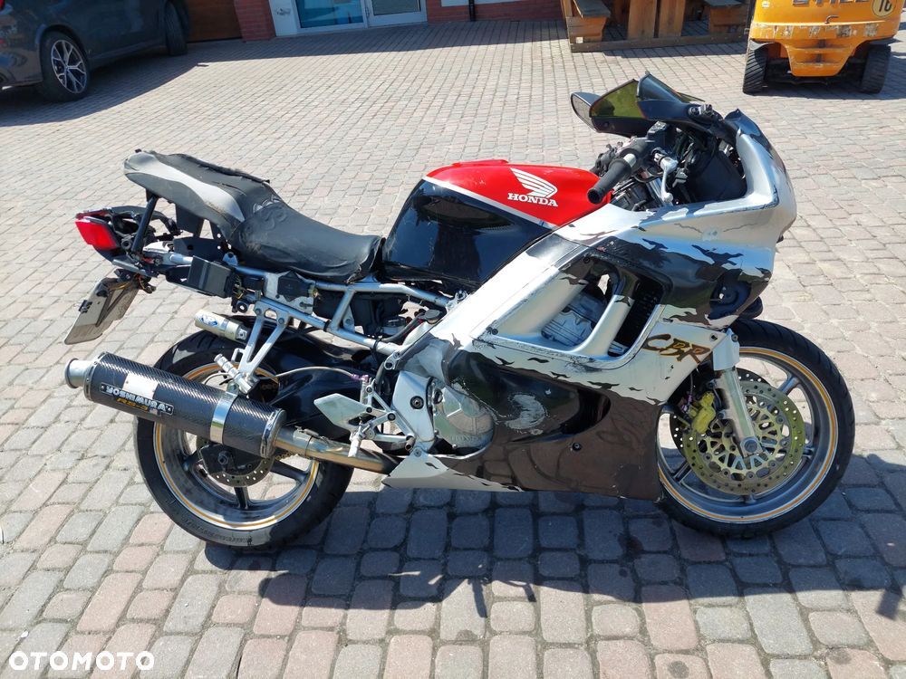 Honda CBR - 7