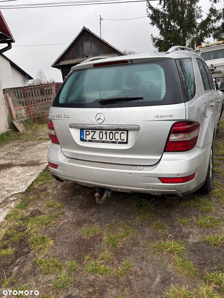 Mercedes-Benz ML 320 CDI 4-Matic - 11