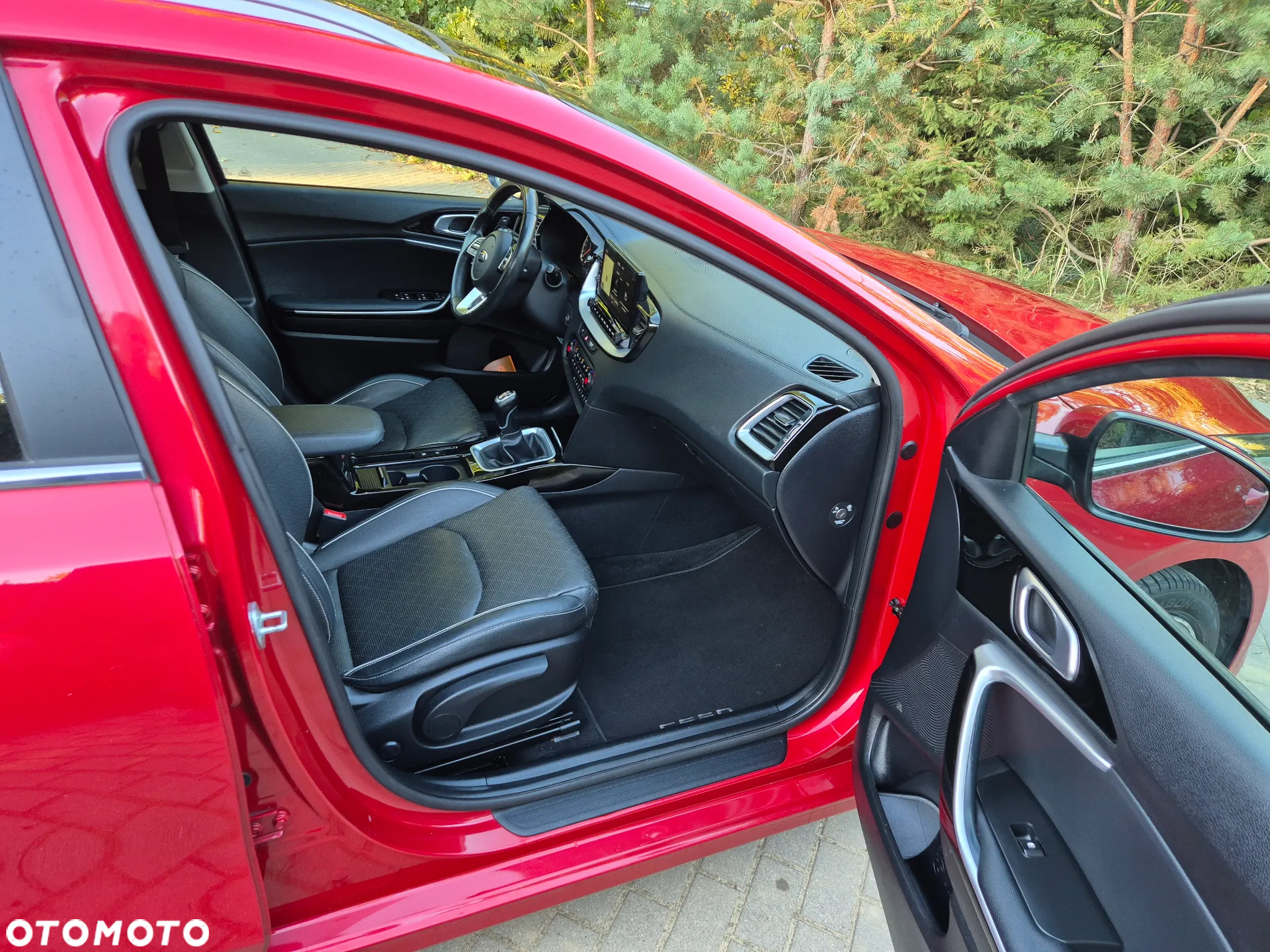 Kia Ceed SW 1.4 T-GDI OPF Platinum Edition - 9
