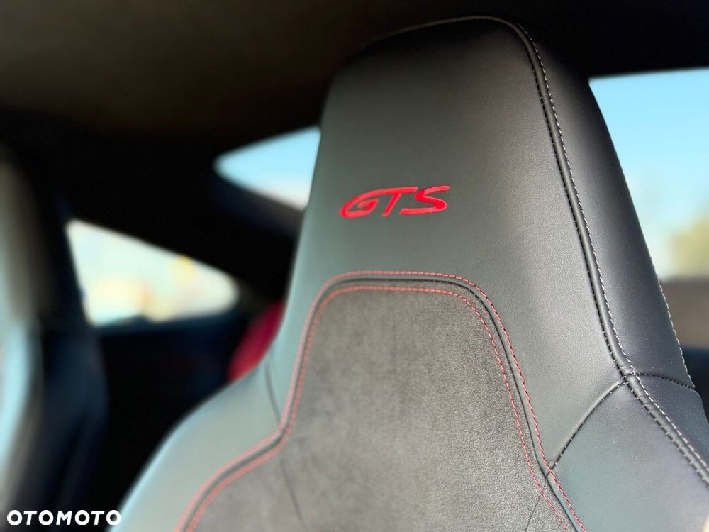 Porsche 911 - 18