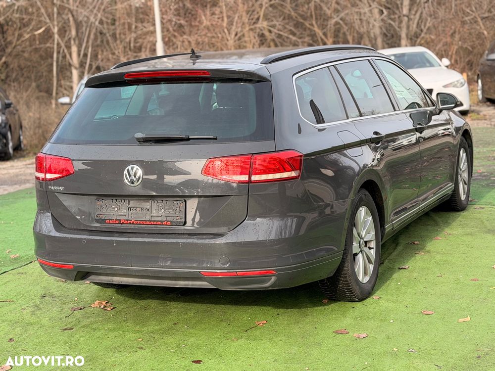 Volkswagen Passat - 5