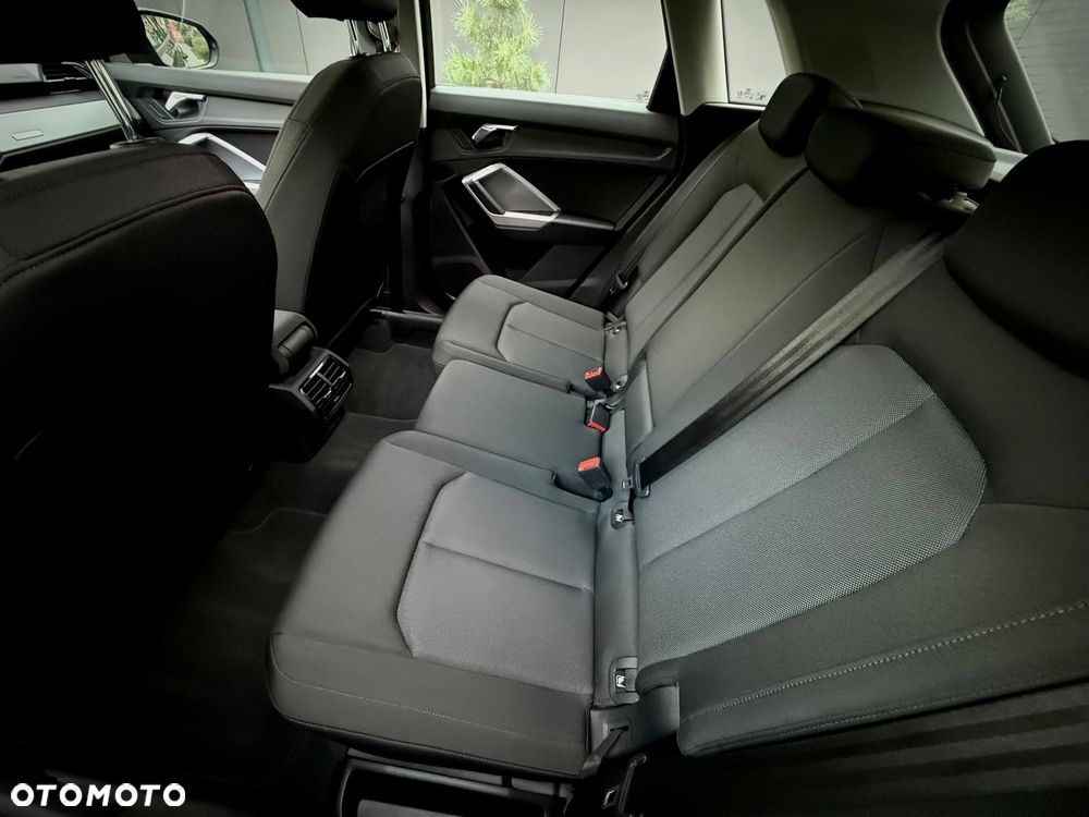 Audi Q3 35 TDI Advanced S tronic - 12