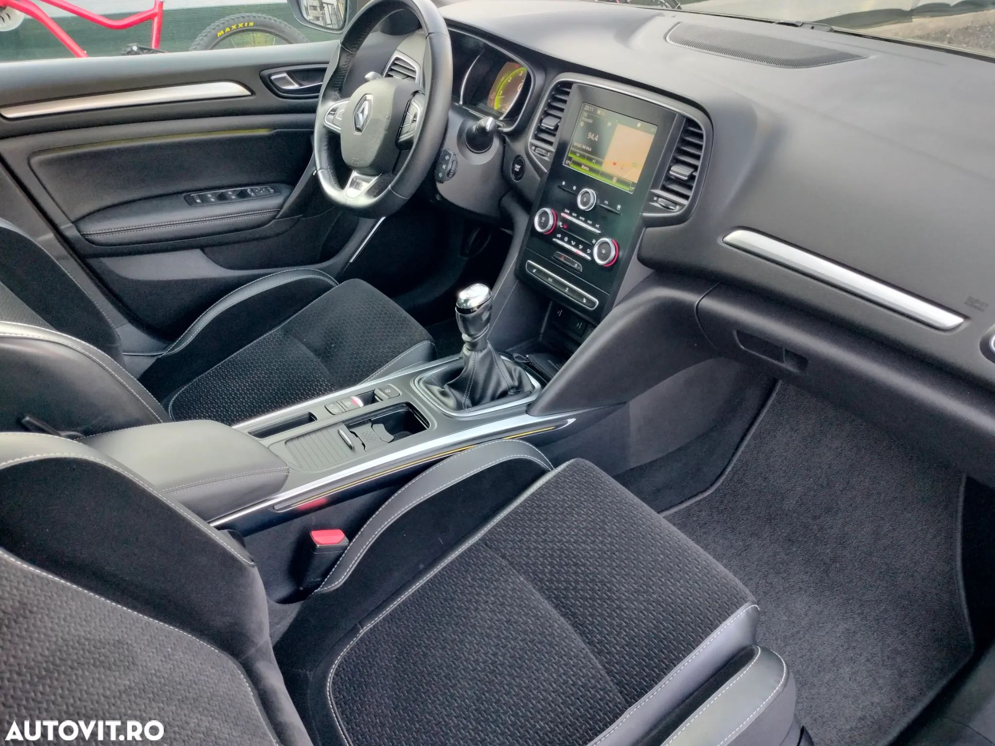 Renault Megane Grandtour ENERGY TCe 130 BUSINESS - 5
