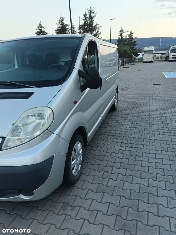 Opel Vivaro - 2