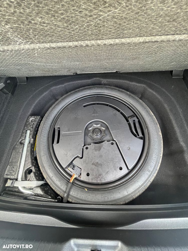 Volkswagen Golf - 26