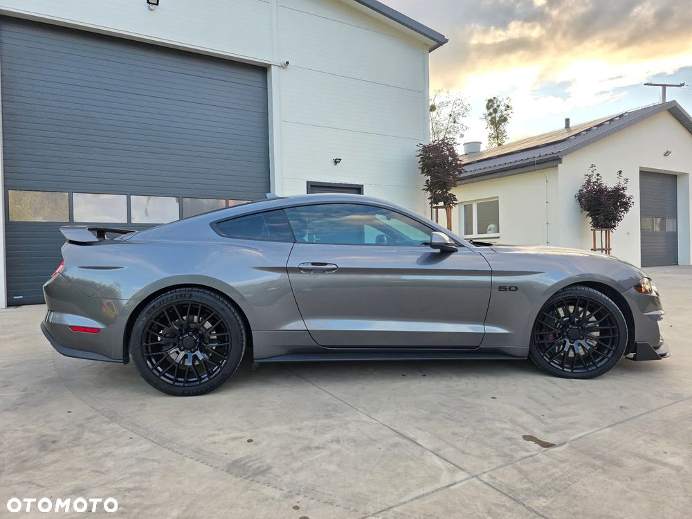 Ford Mustang - 14