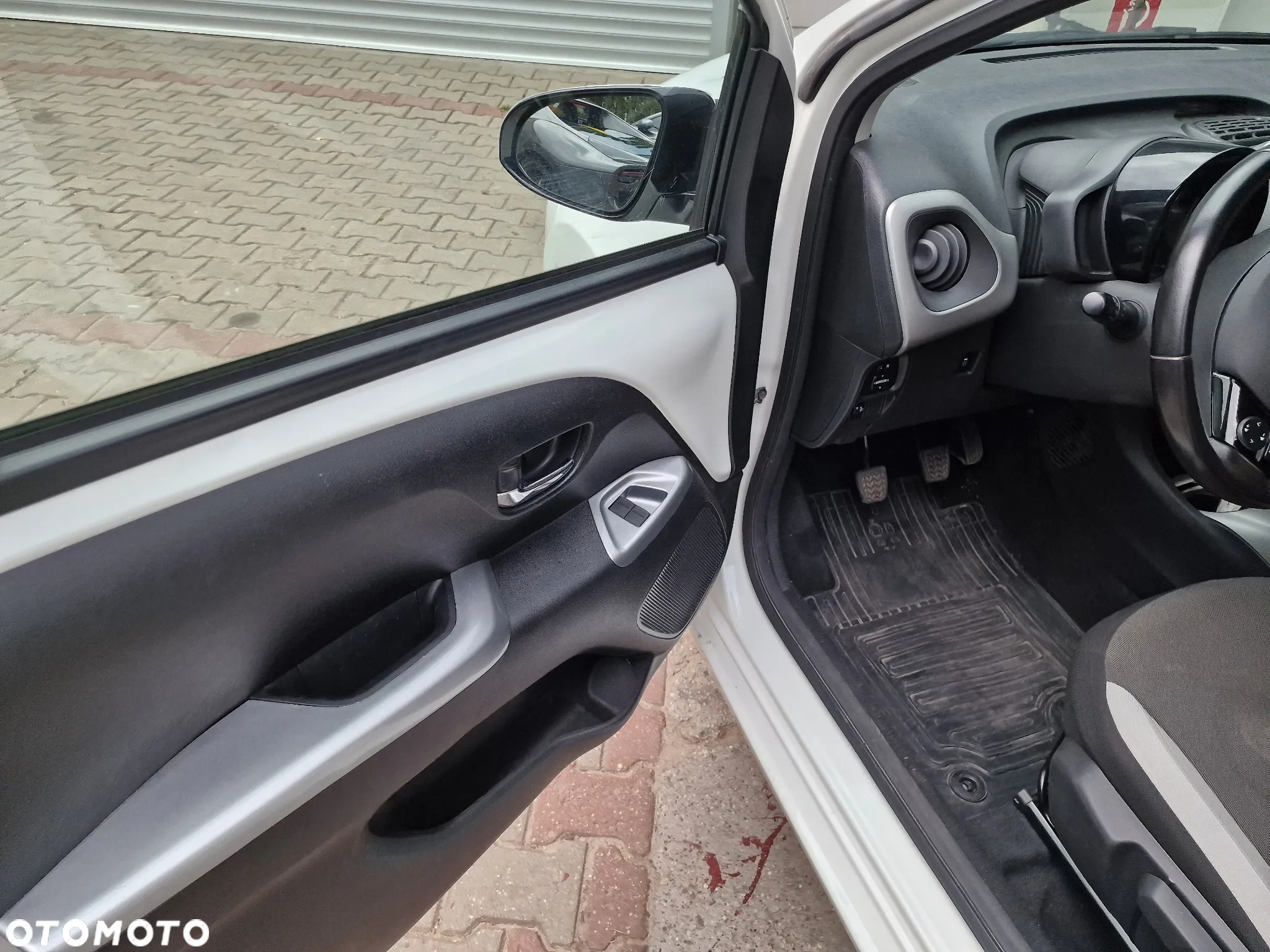 Toyota Aygo 1.0 VVT-i Sprint EU6 - 3
