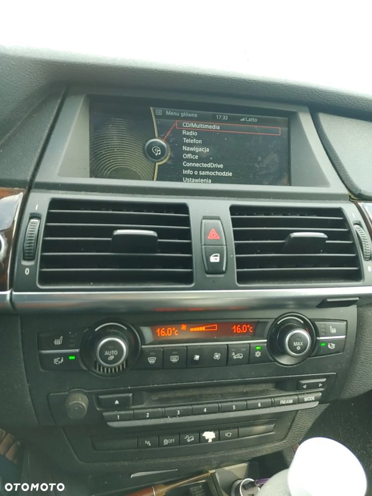 BMW X5 xDrive35i Edition Exclusive - 22