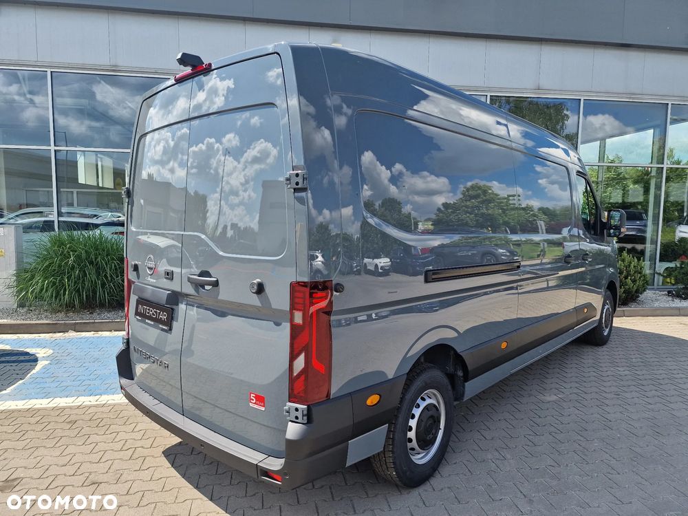 Nissan Interstar - 4