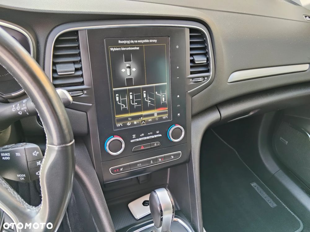 Renault Megane BLUE dCi 150 EDC BOSE EDITION - 21