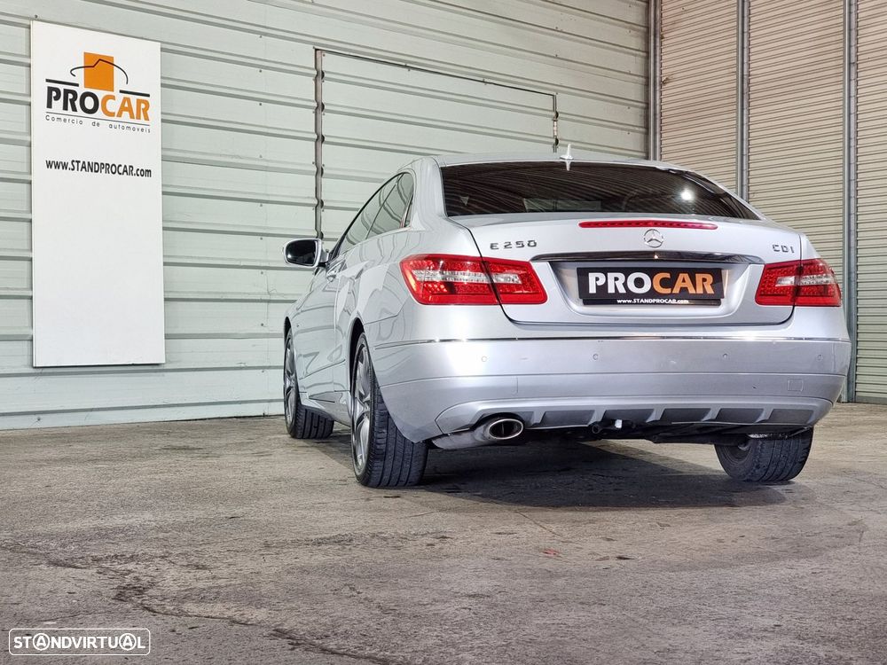 Mercedes-Benz E 250 CDi Elegance BE Auto. - 26