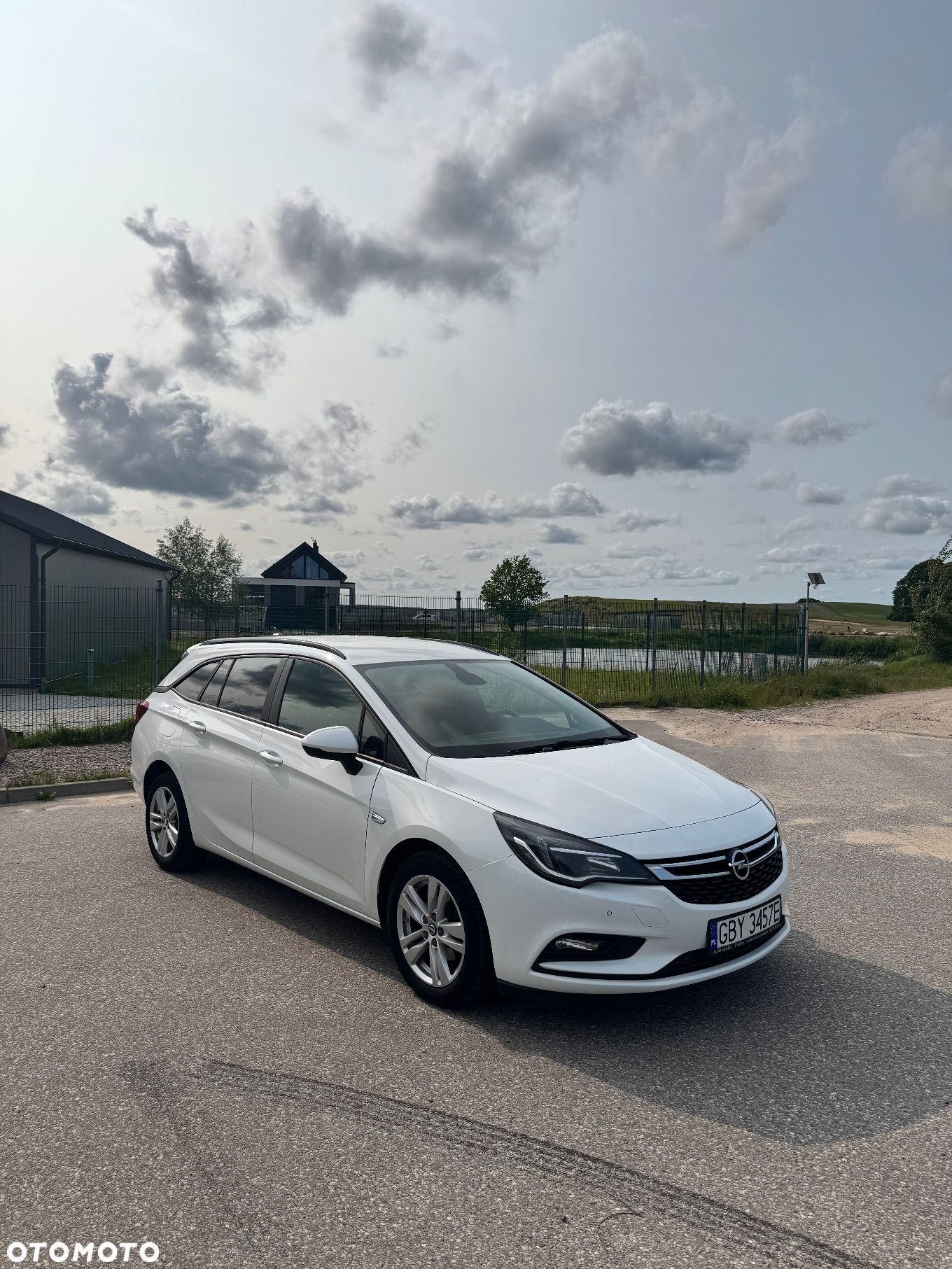Opel Astra V 1.6 CDTI Dynamic - 1