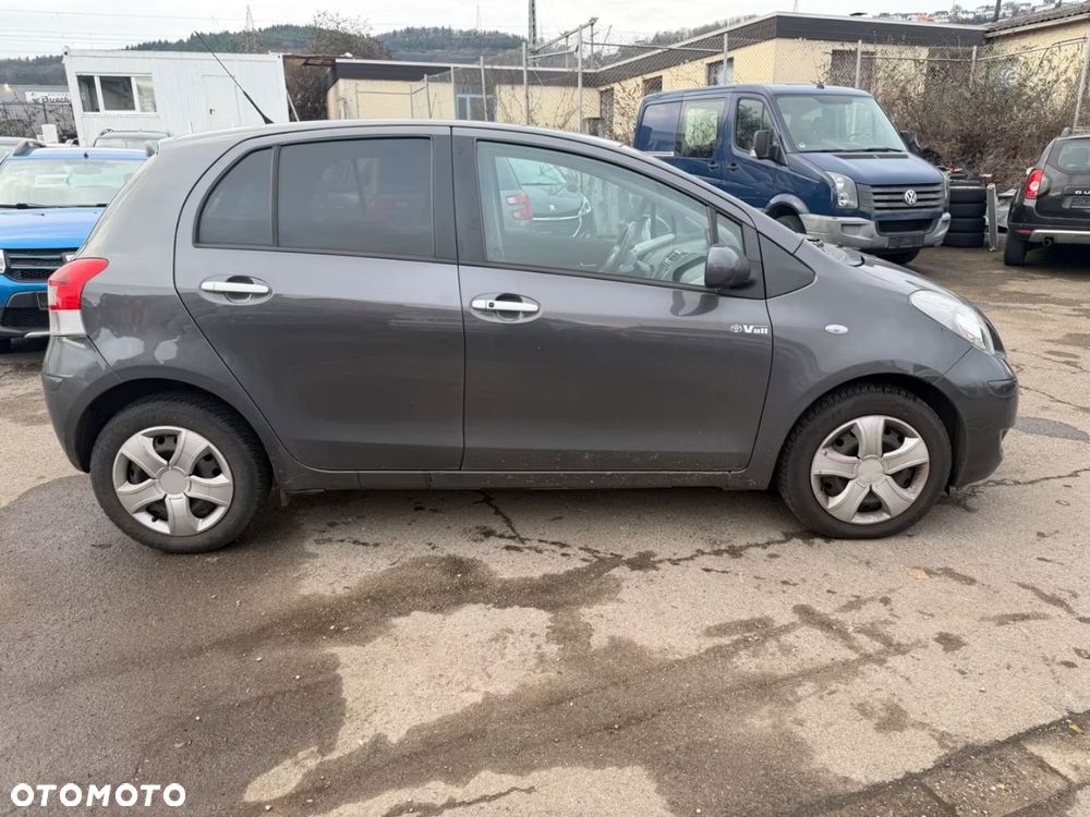 Toyota Yaris 1.33 VVT-i Comfort - 6
