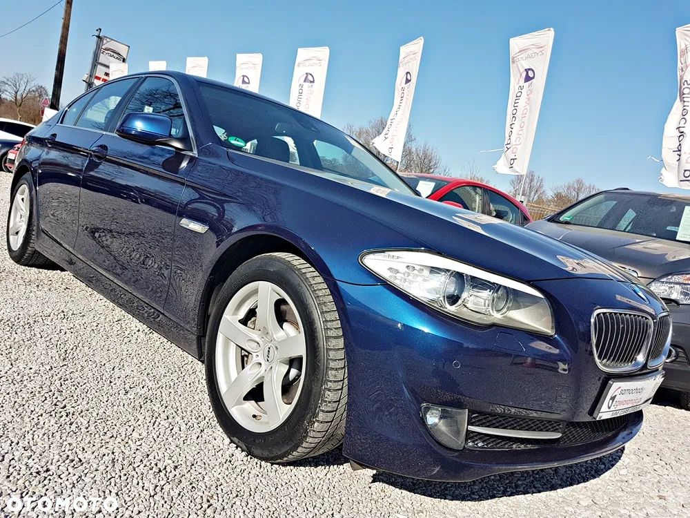 BMW Seria 5 528i - 3