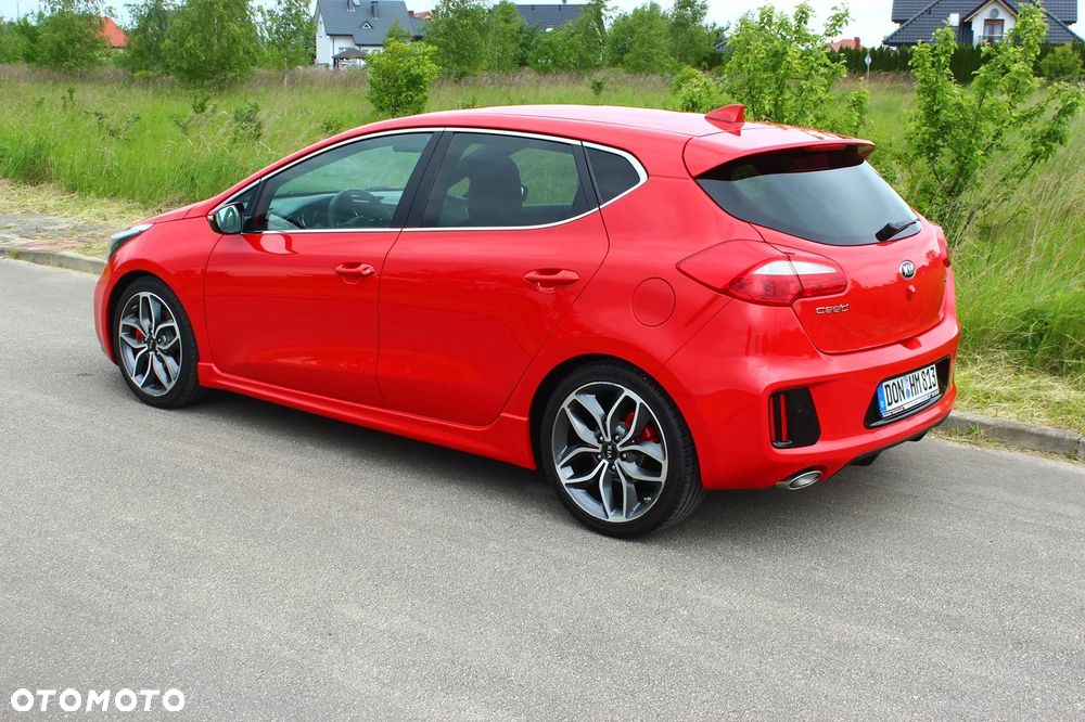 Kia Ceed 1.6 T-GDI OPF GT - 13