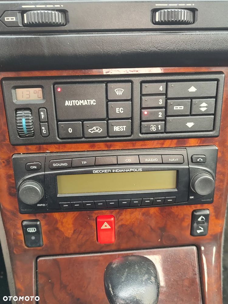 Mercedes-Benz SL - 10