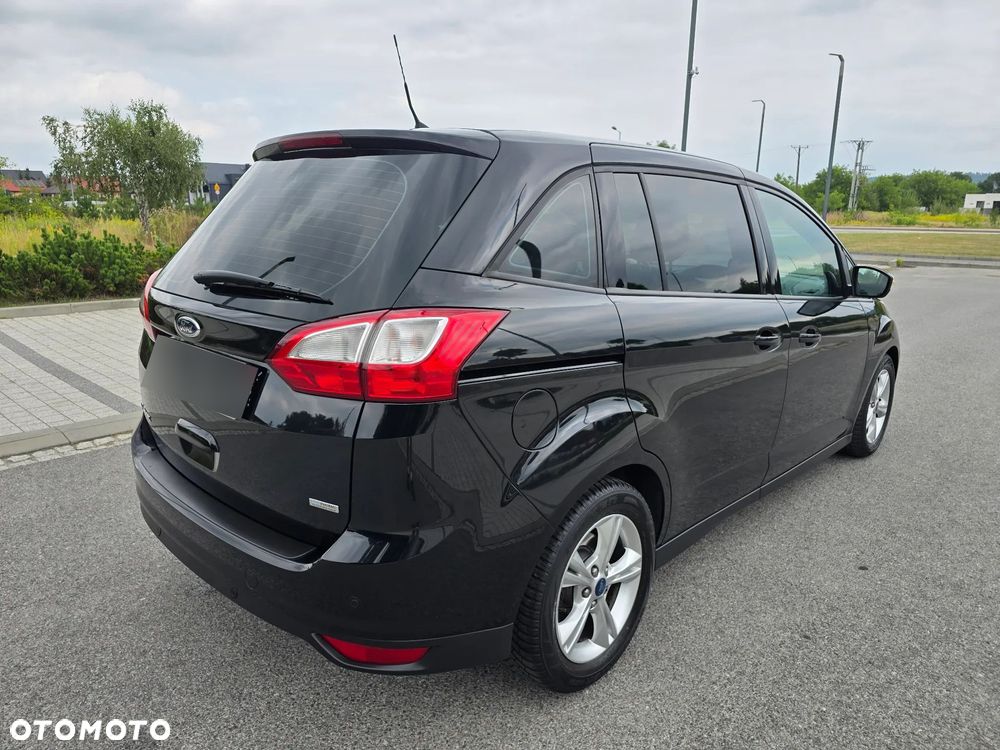 Ford Grand C-MAX - 29