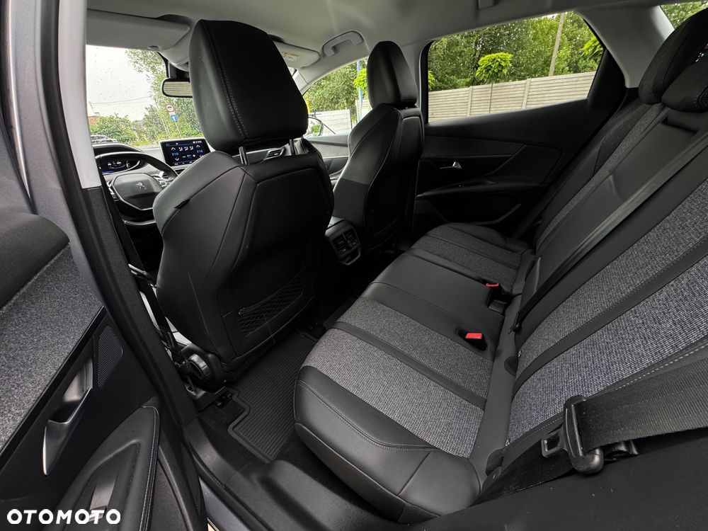 Peugeot 3008 1.6 PureTech GPF Allure S&S EAT8 - 20