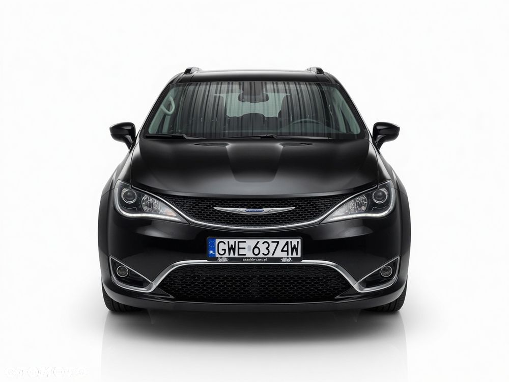 Chrysler Pacifica - 2