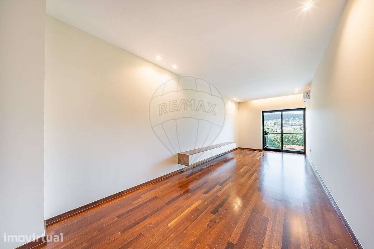 Apartamento T3 em Ruilhe, próximo da cidade de Braga! - Grande imagem: 4/40