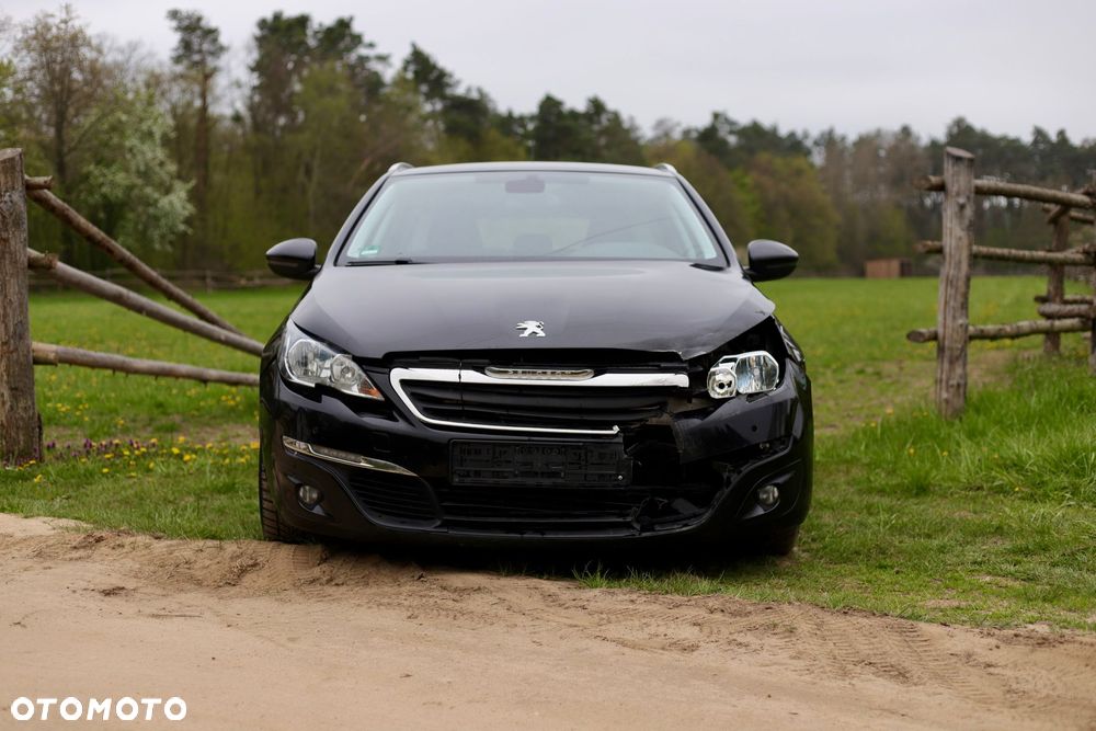 Peugeot 308 BlueHDi 120 EAT6 Stop & Start Active Business-Paket - 19