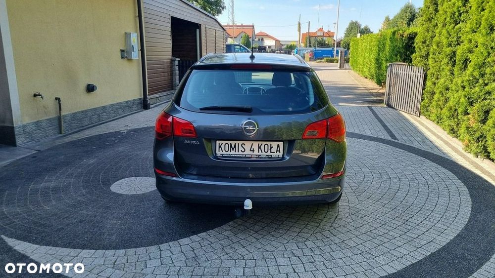 Opel Astra - 4