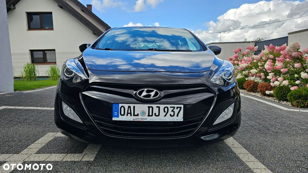 Hyundai i30 blue 1.6 CRDi Trend - 3
