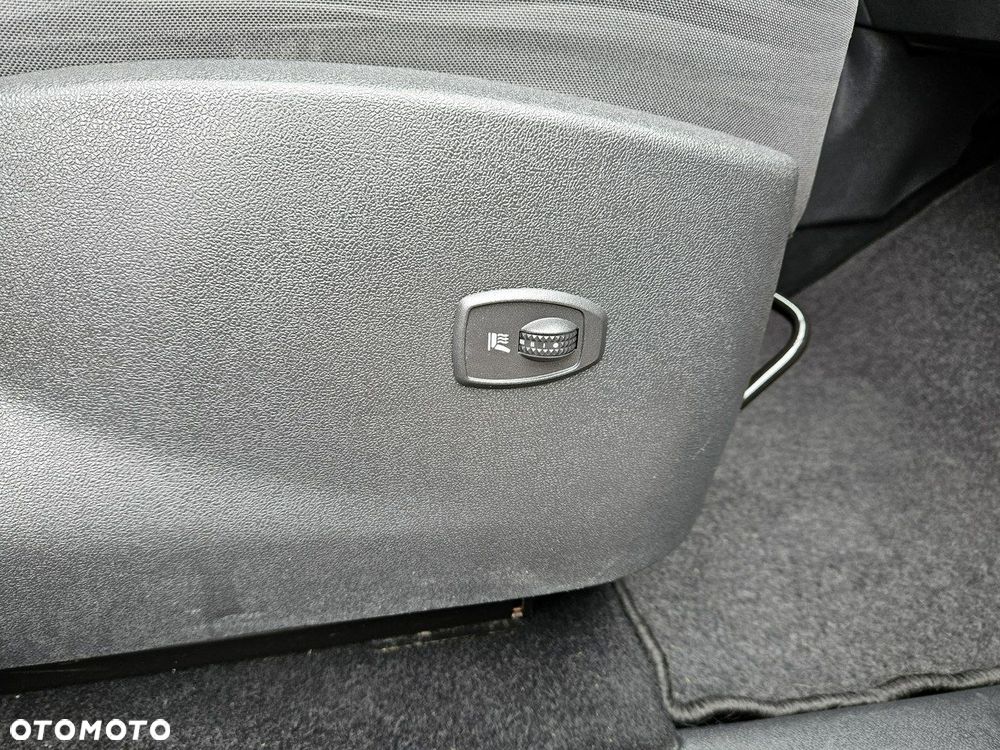 Renault Grand Scenic - 22