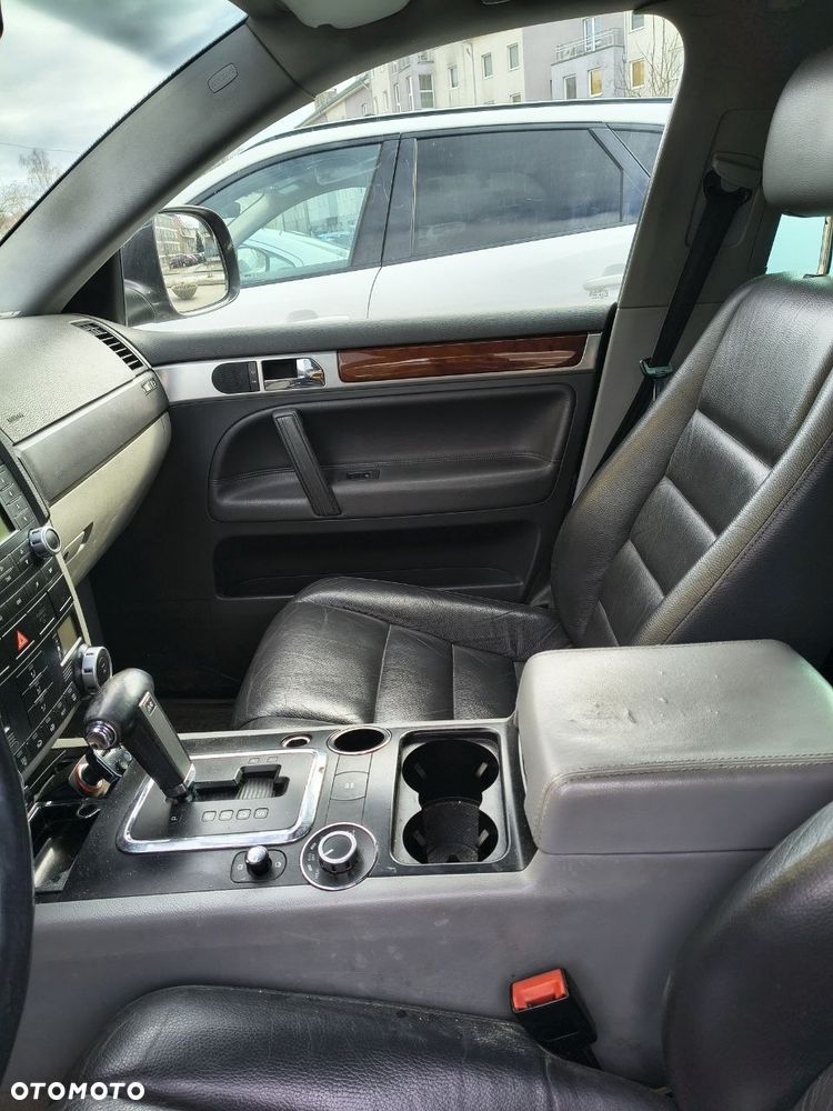 Volkswagen Touareg - 11