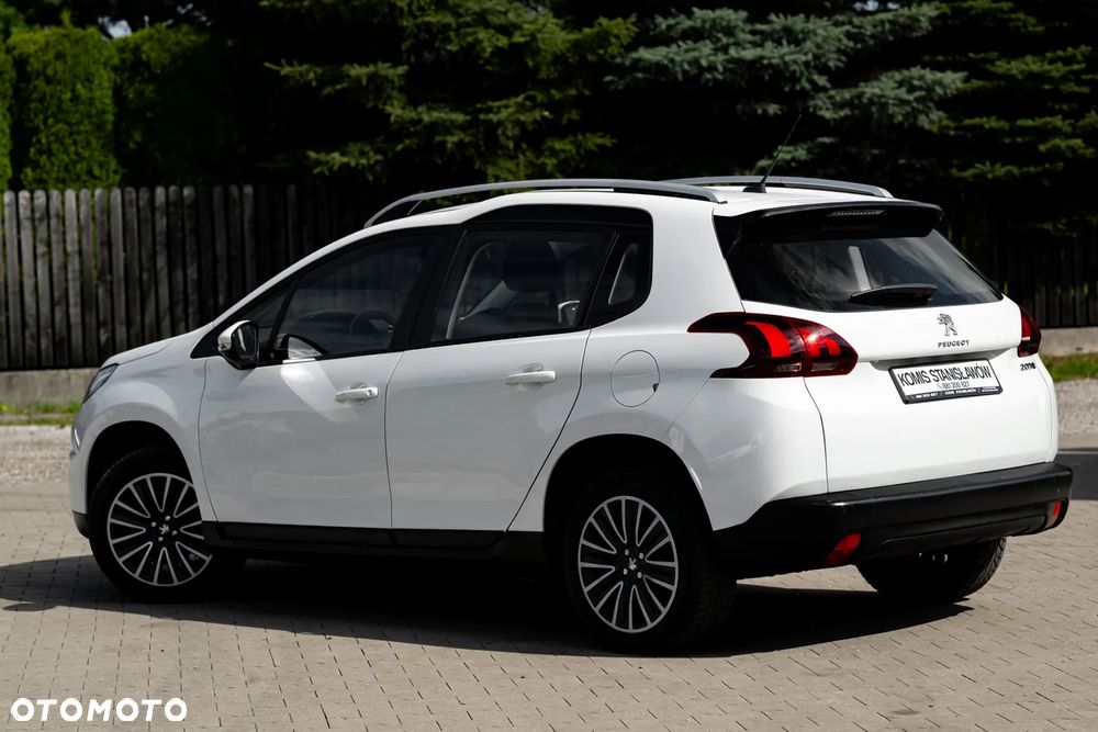 Peugeot 2008 1.6 BlueHDi Allure S&S - 5