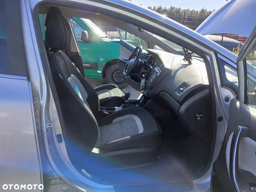 Kia Ceed 1.6 CRDi 136 ISG Vision - 9