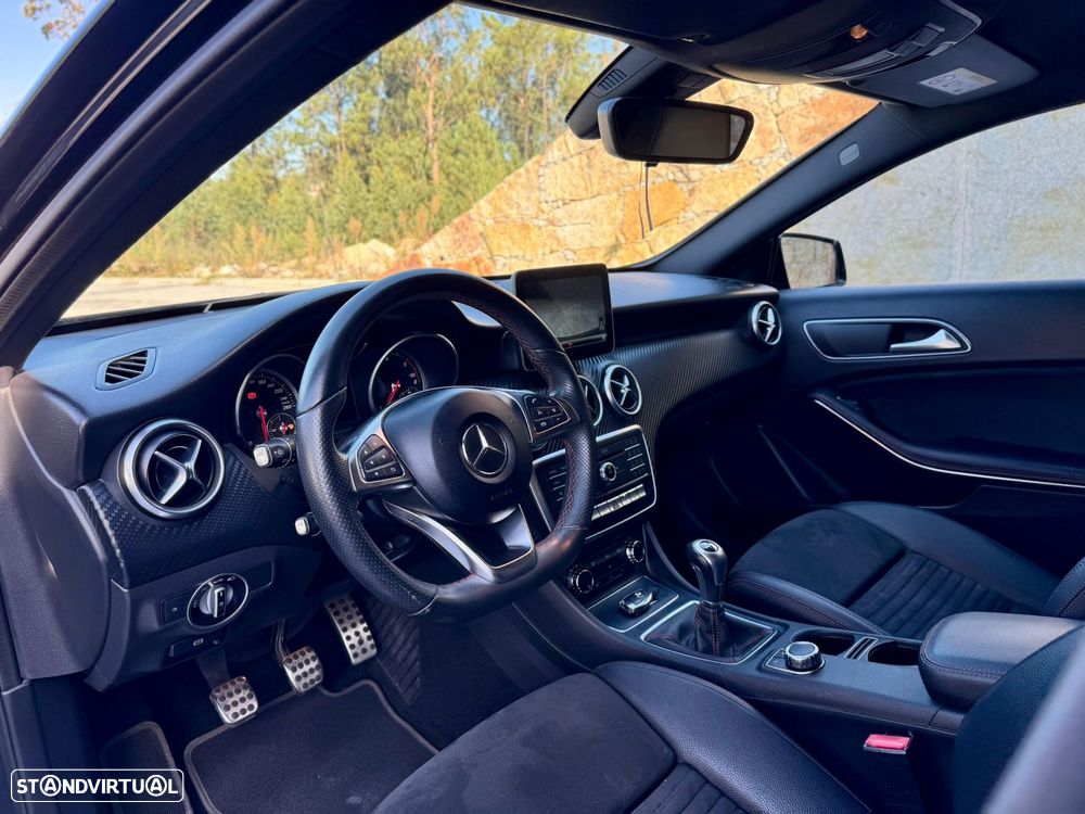 Mercedes-Benz A 180 d AMG Line - 10