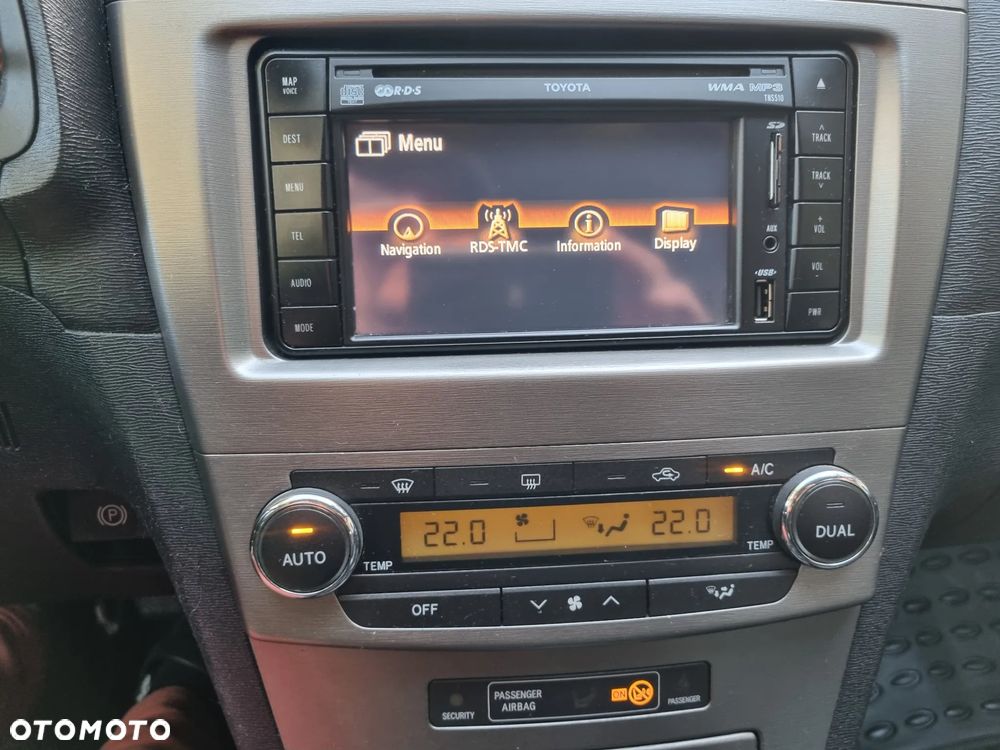 Toyota Avensis 2.0 D-4D Premium - 16