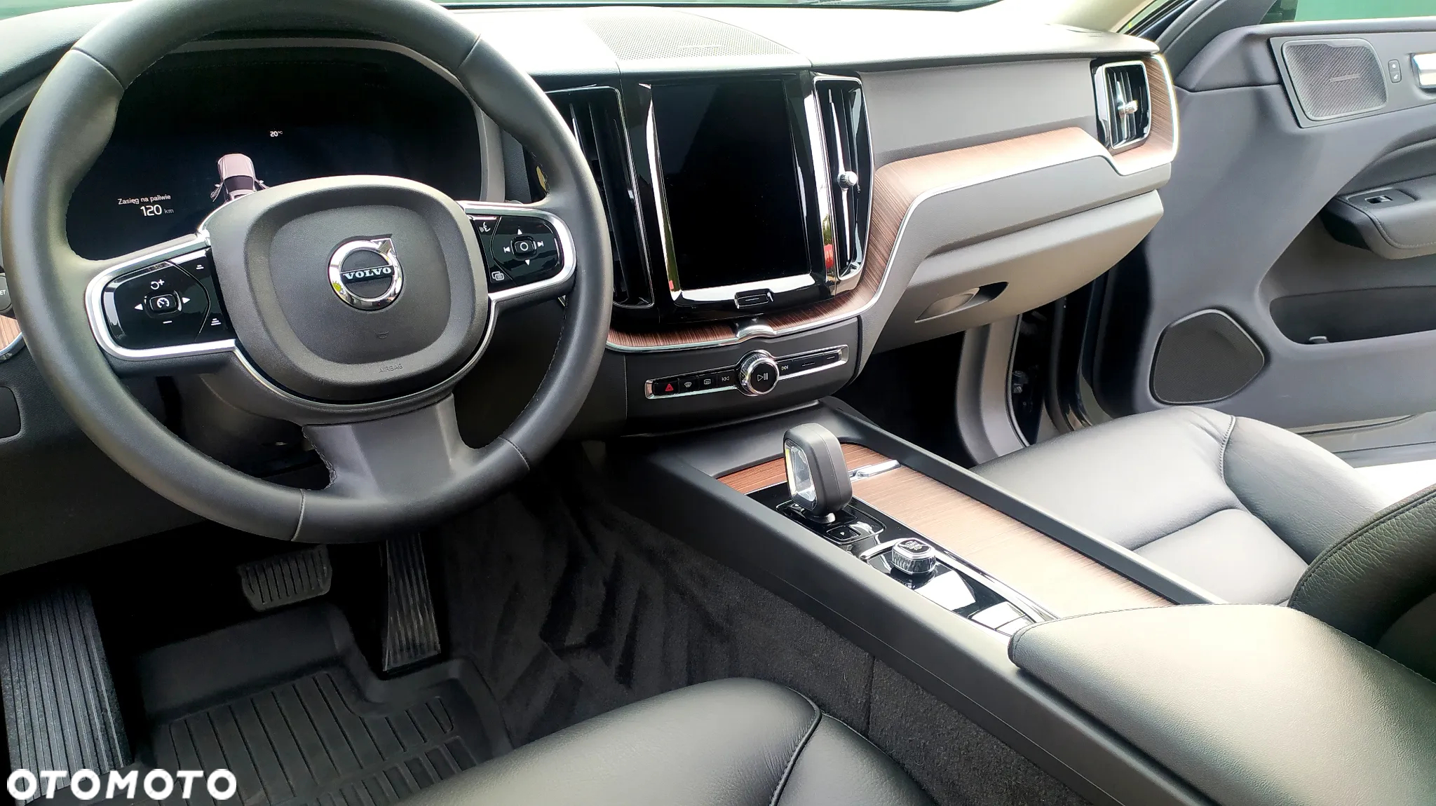 Volvo XC 60 - 30