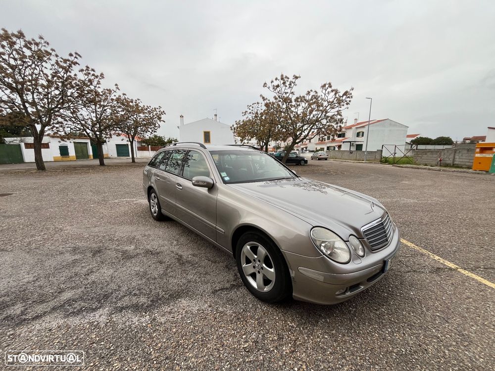 Mercedes-Benz E 220 CDI Auto Avantgarde - 3