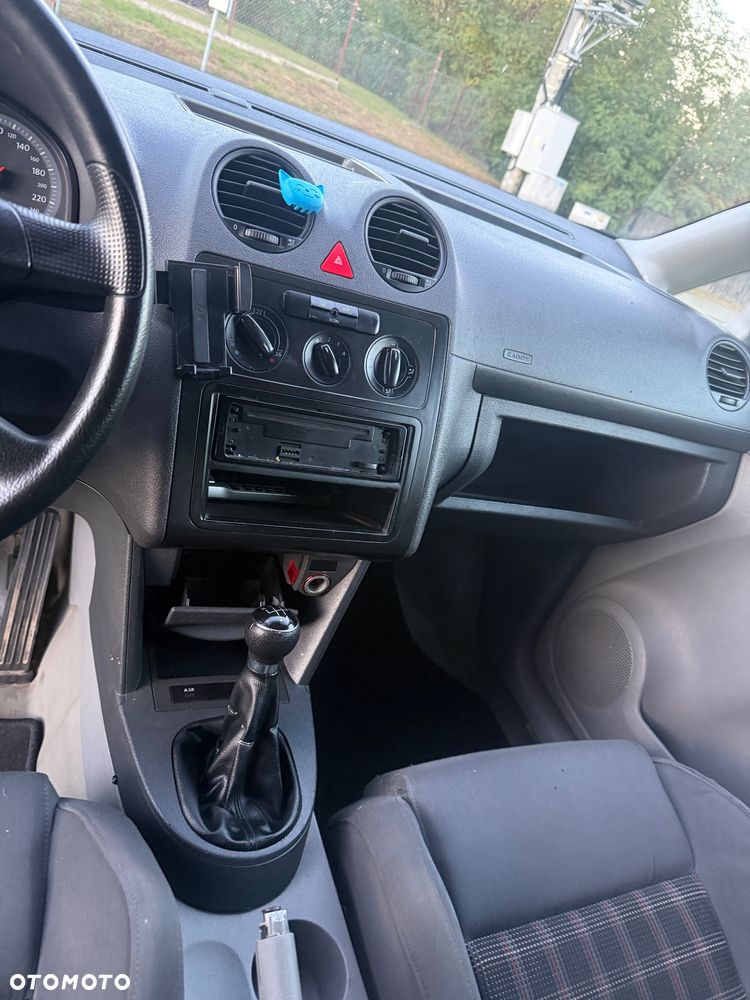 Volkswagen Caddy - 22