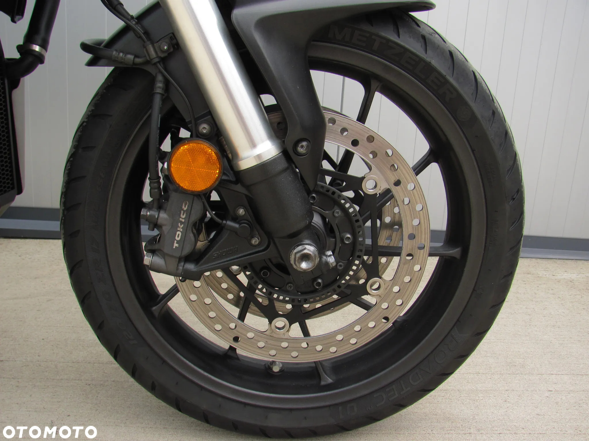 Honda VFR - 10