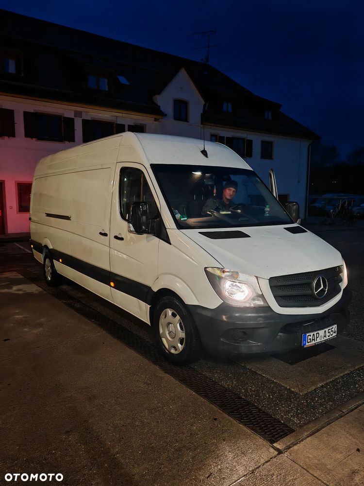 Mercedes-Benz Sprinter - 1