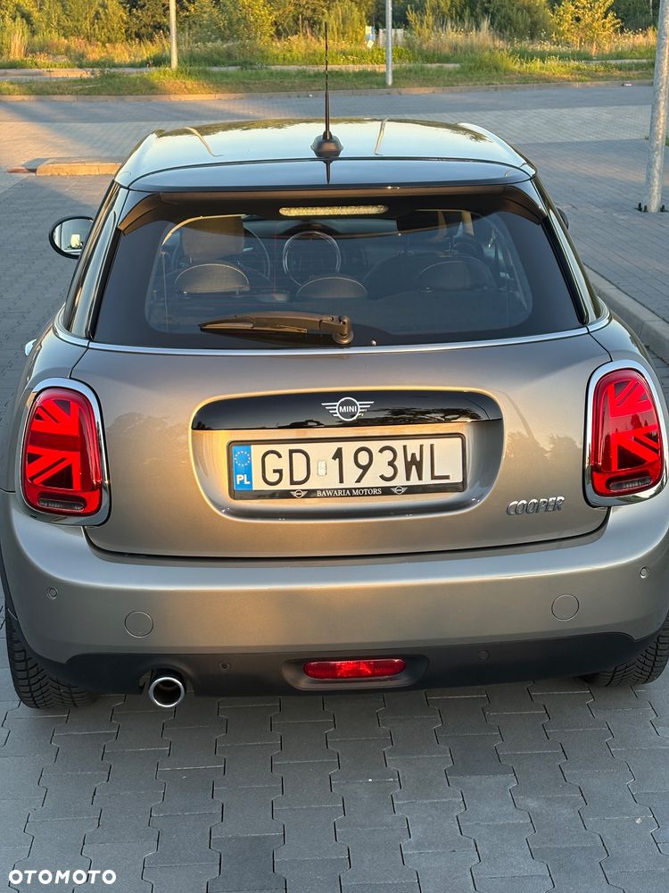 MINI Cooper Standard - 4