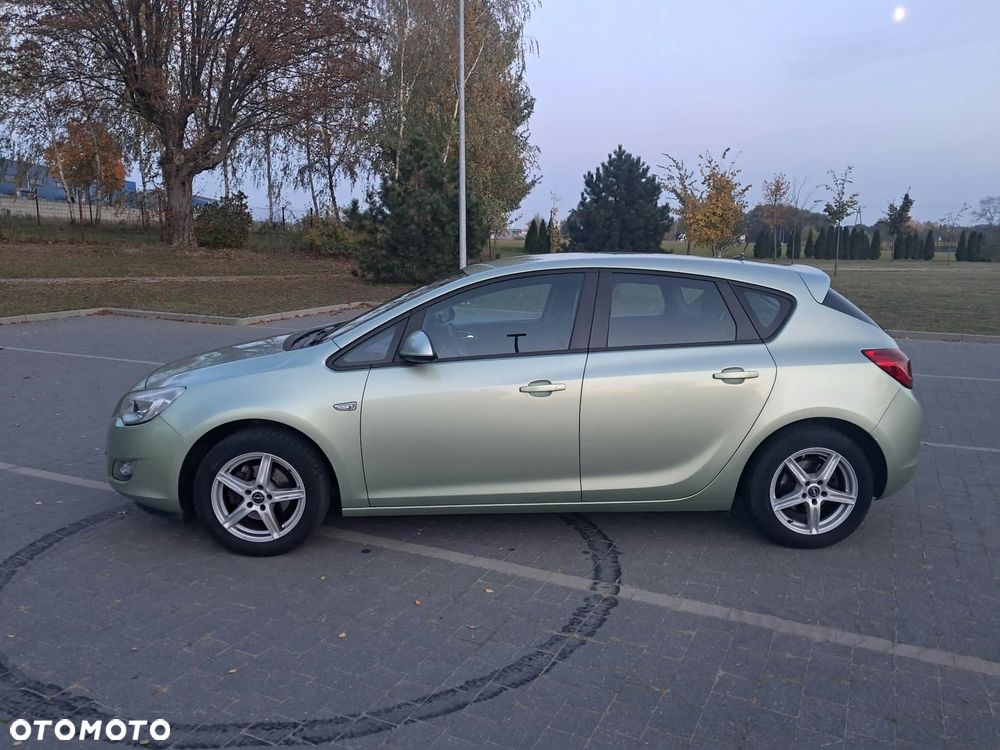 Opel Astra - 8