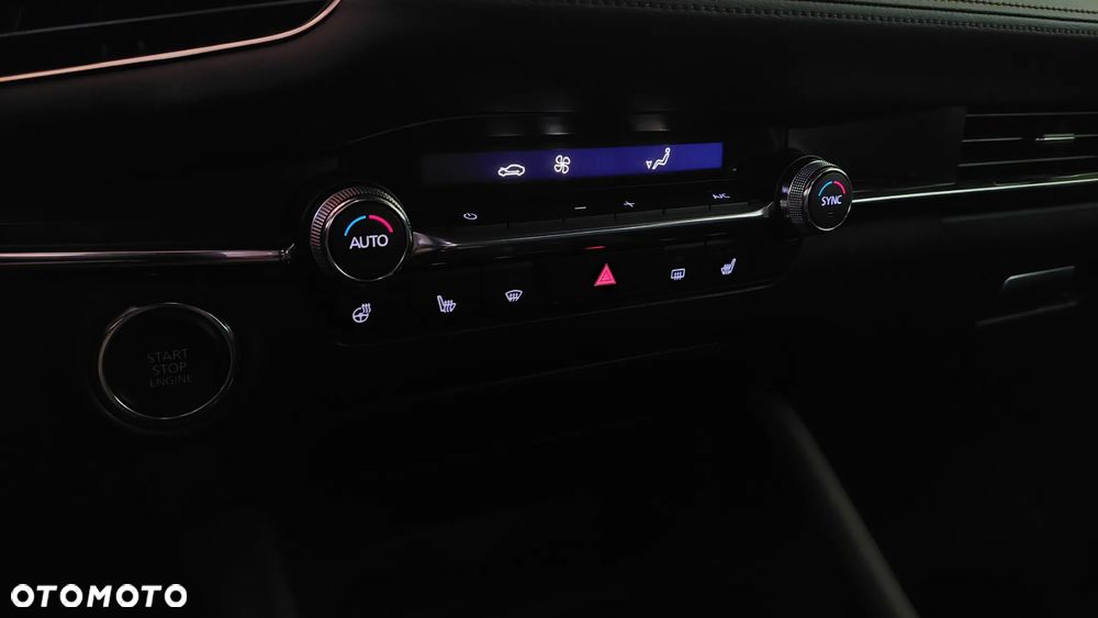 Mazda 3 e-SKYACTIV-G 150 M HYBRID EXCLUSIVE-LINE - 35