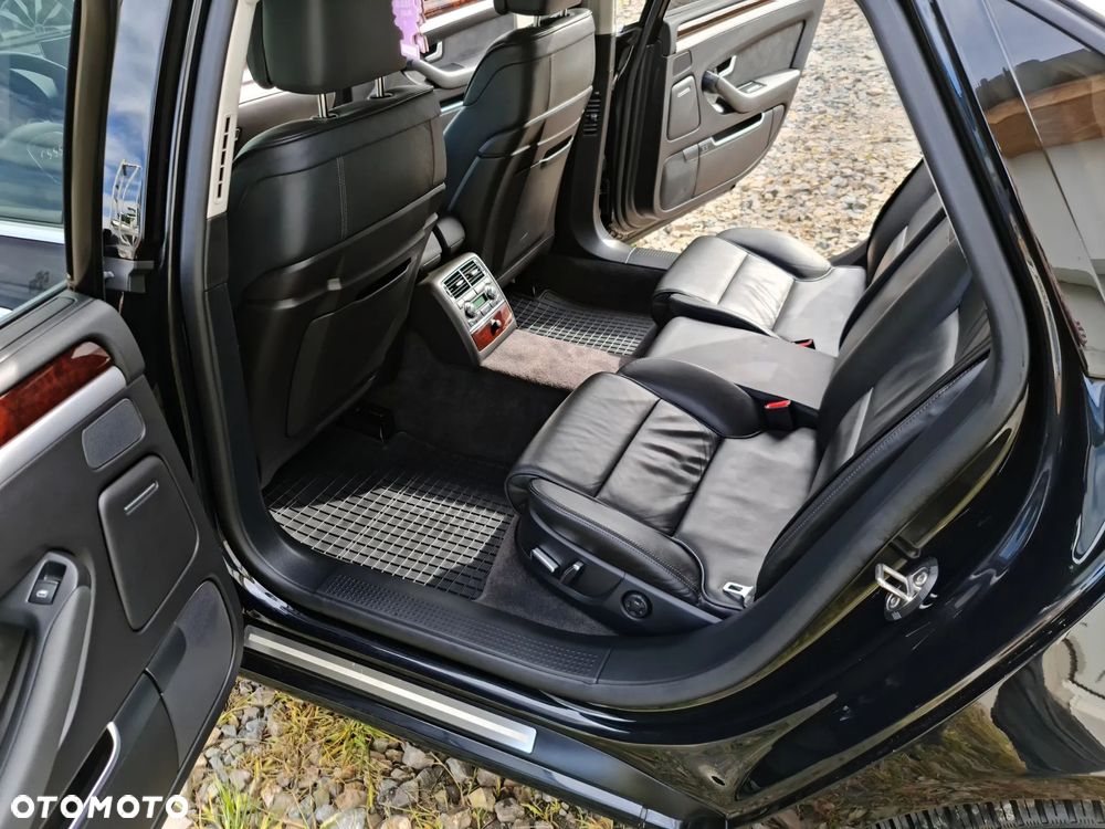 Audi A8 4.2 FSI L Quattro - 8