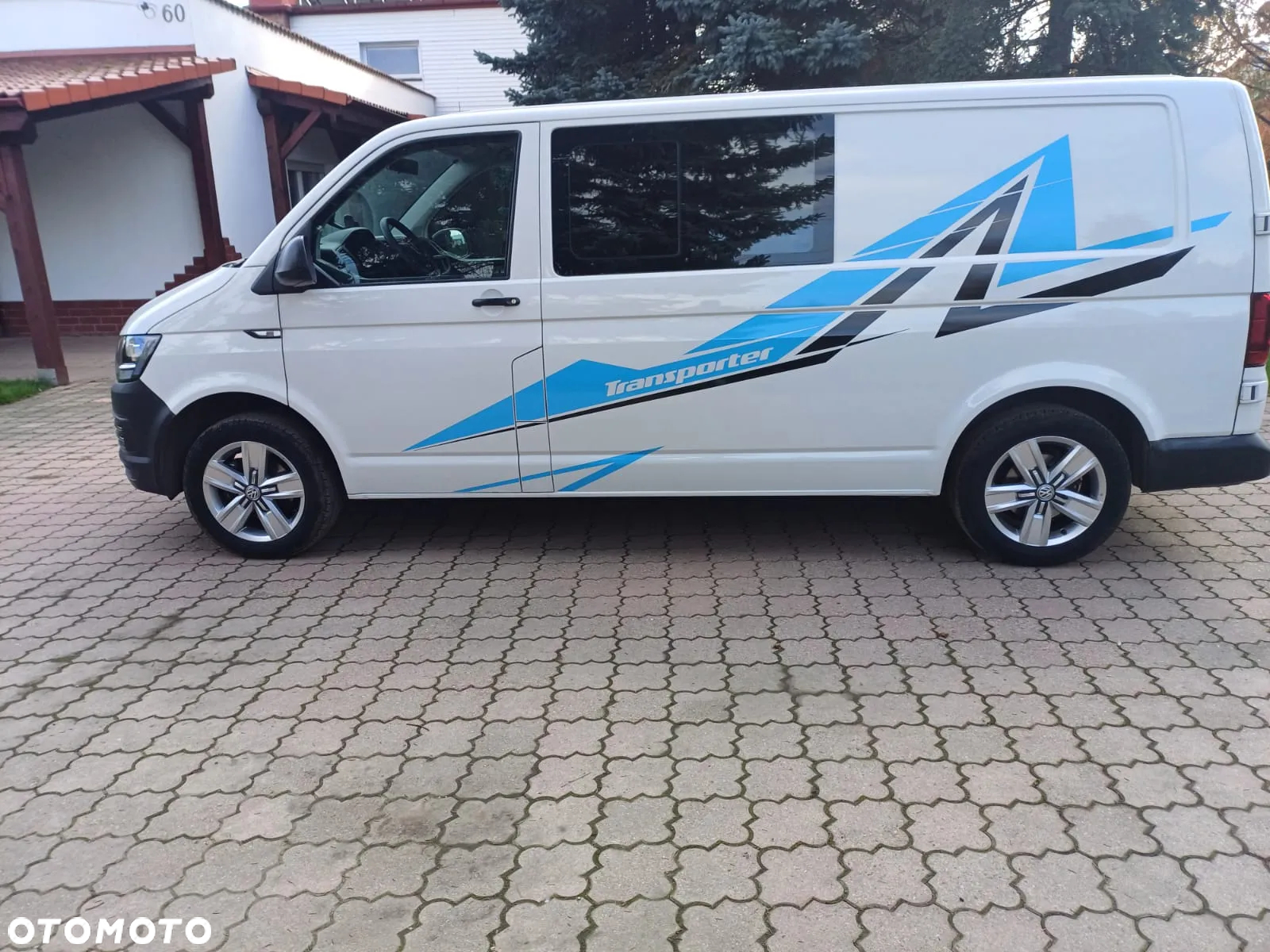 Volkswagen Transporter - 2